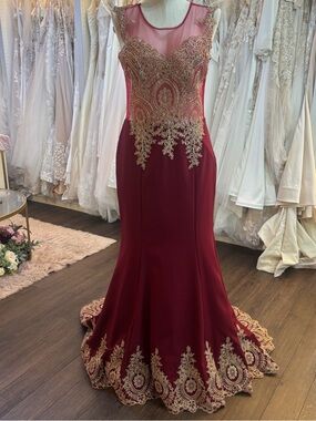 Elegant Burgundy Evening Gown with Gold Embroidery